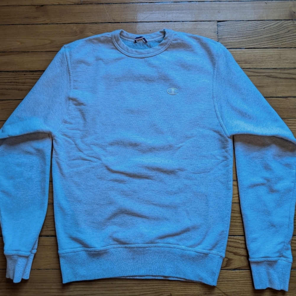 Woman's Champion Crewneck Sweatshirt
